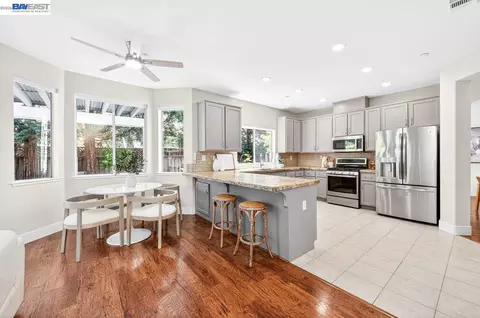 Kitchen - 1183 Vintner Pl, Livermore, CA 94550 photo 5 of 5