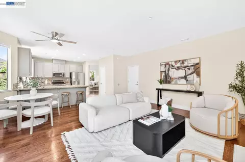 Living - 1183 Vintner Pl, Livermore, CA 94550 photo 2 of 3