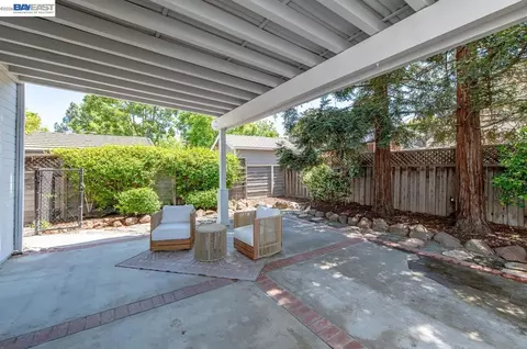 Exterior - 1183 Vintner Pl, Livermore, CA 94550 photo 4 of 9