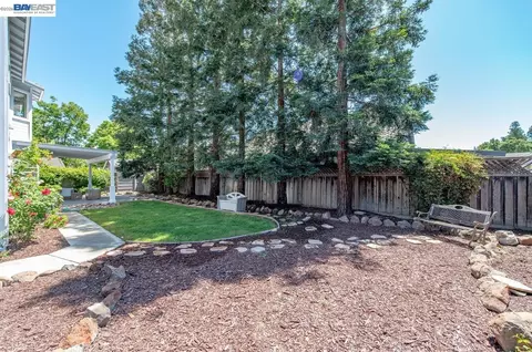 Exterior - 1183 Vintner Pl, Livermore, CA 94550 photo 7 of 9