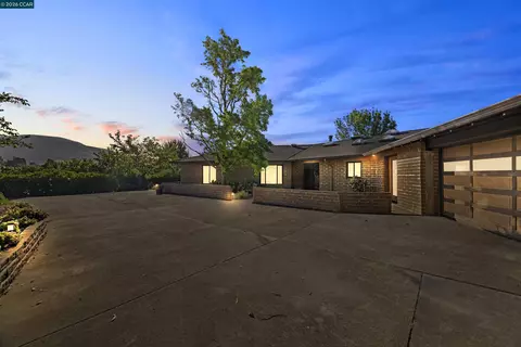 Exterior - 9015 Doubletree Ln, Livermore, CA 94551 photo 2 of 13