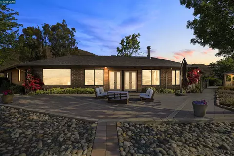 Exterior - 9015 Doubletree Ln, Livermore, CA 94551 photo 3 of 13