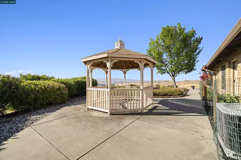Exterior - 9015 Doubletree Ln, Livermore, CA 94551 photo 7 of 13