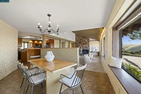 Dining - 9015 Doubletree Ln, Livermore, CA 94551 photo 2 of 3