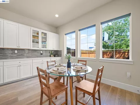 Dining - 7200 Kylemore Ct, Dublin, CA 94568 photo 1 of 4
