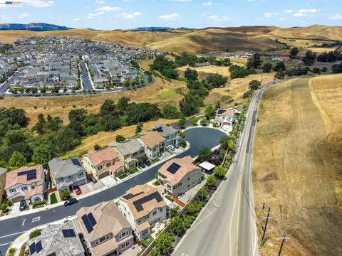 View/Area - 7200 Kylemore Ct, Dublin, CA 94568 photo 5 of 7