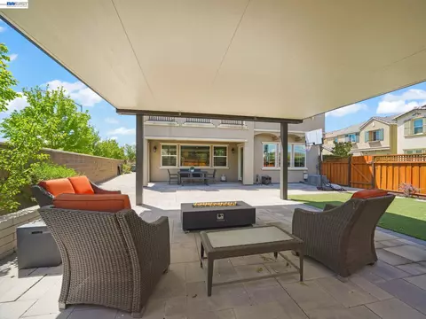 Exterior - 7200 Kylemore Ct, Dublin, CA 94568 photo 10 of 10