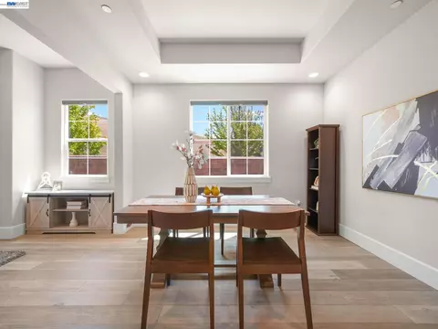 Dining - 7200 Kylemore Ct, Dublin, CA 94568 photo 3 of 4