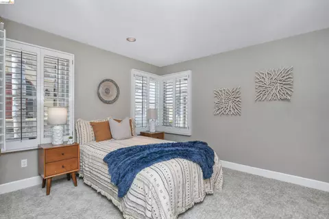 Bedroom - 4775 Discovery Pt, Discovery Bay, CA 94505 photo 1 of 7