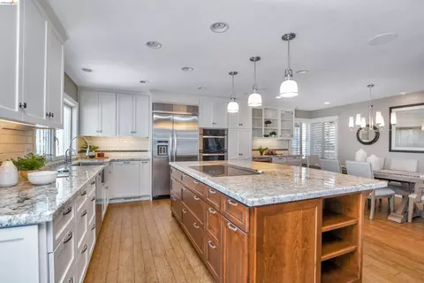 Kitchen - 4775 Discovery Pt, Discovery Bay, CA 94505 photo 3 of 4
