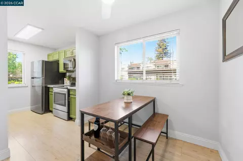 102 Luna Grande Cir #5, Sacramento, CA 95834