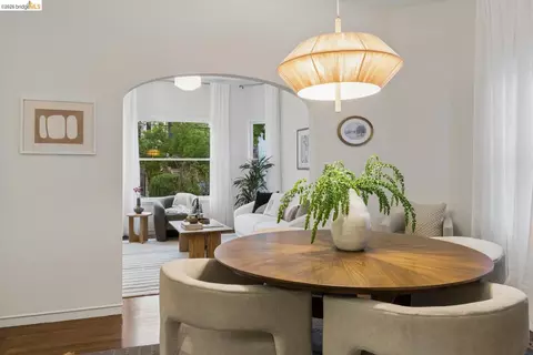 Dining - 1357 E 25th St, Oakland, CA 94606 photo 3 of 3