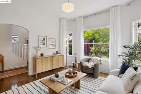Living - 1357 E 25th St, Oakland, CA 94606 photo 2 of 2