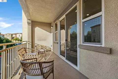 Exterior - 1270 Gusty Loop #3, Livermore, CA 94550 photo 7 of 9