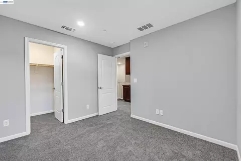Bedroom - 1270 Gusty Loop #3, Livermore, CA 94550 photo 6 of 8