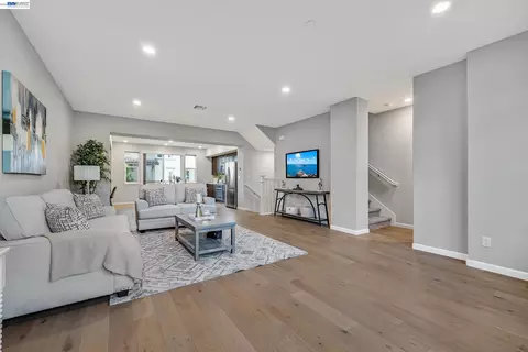 Living - 1270 Gusty Loop #3, Livermore, CA 94550 photo 2 of 3