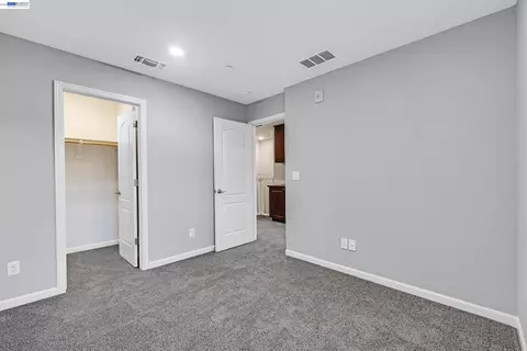 Bedroom - 1270 Gusty Loop #3, Livermore, CA 94550 photo 6 of 8