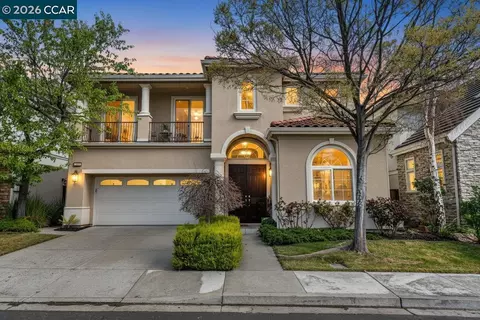 4999 Piper Glen Ter, Dublin, CA 94568