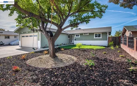 578 Meadowlark St, Livermore, CA 94551
