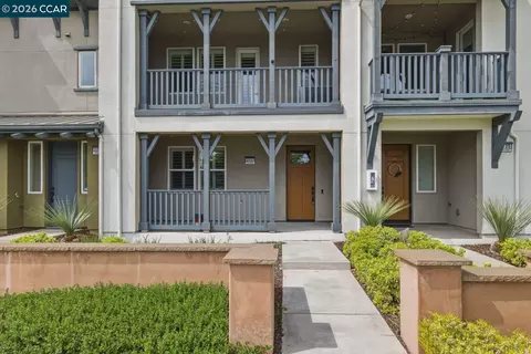 2737 5th St, Alameda, CA 94501