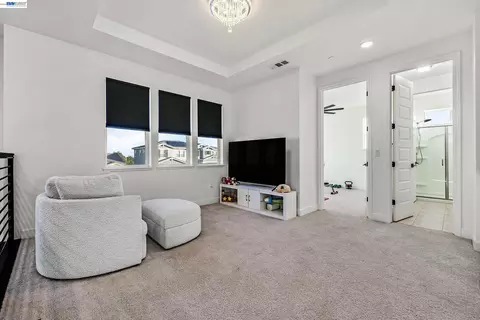 Entry Way - 259 Eagle Nest Dr, Oakley, CA 94561 photo 3 of 4