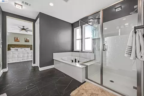 Bath - 259 Eagle Nest Dr, Oakley, CA 94561 photo 8 of 8