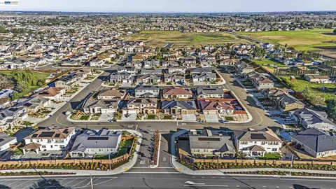 View/Area - 259 Eagle Nest Dr, Oakley, CA 94561 photo 1 of 7