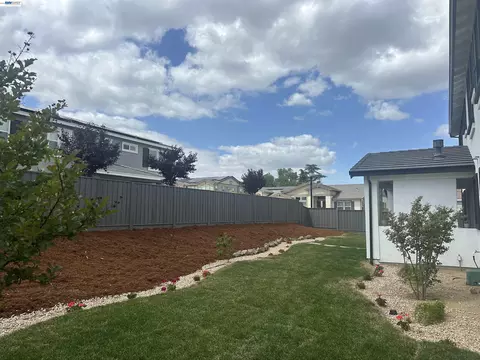 Exterior - 259 Eagle Nest Dr, Oakley, CA 94561 photo 10 of 15
