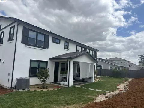 Exterior - 259 Eagle Nest Dr, Oakley, CA 94561 photo 5 of 15