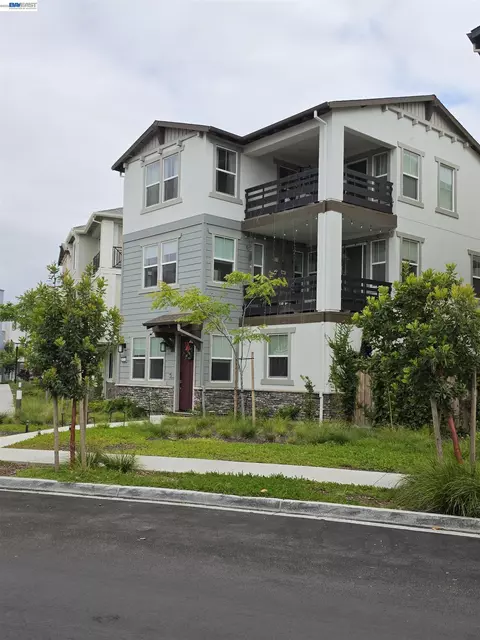 9274 Enterprise Dr, Newark, CA 94560