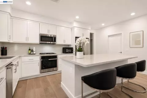 Kitchen - 5810 Midnight Pl #I, Dublin, CA 94568 photo 2 of 3