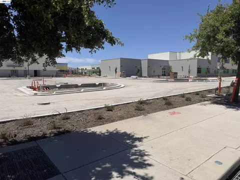 Exterior - 5810 Midnight Pl #I, Dublin, CA 94568 photo 5 of 6