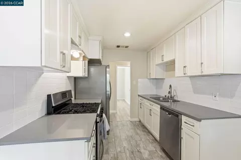 Kitchen - 3103 Hazelwood St, Vallejo, CA 94591 photo 1 of 4