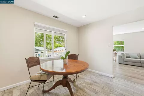 Dining - 3103 Hazelwood St, Vallejo, CA 94591 photo 2 of 2