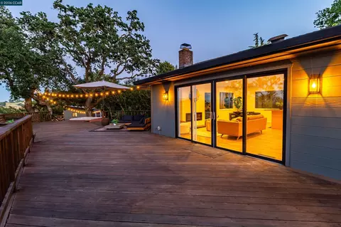 Exterior - 3336 Oak Ct, Lafayette, CA 94549 photo 11 of 32