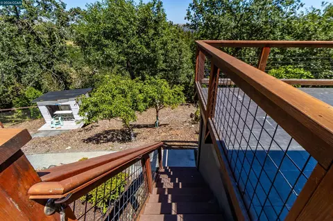 Exterior - 3336 Oak Ct, Lafayette, CA 94549 photo 31 of 32