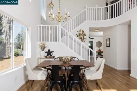 592 Ross, Martinez, CA 94553