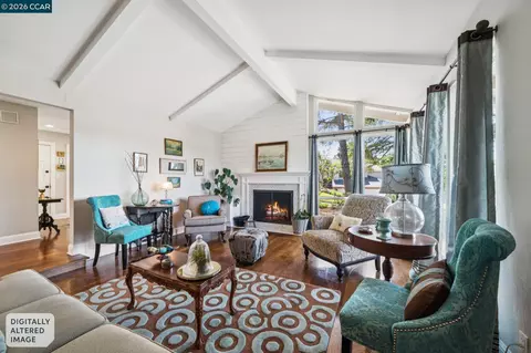 Living - 1933 Joseph Dr, Moraga, CA 94556 photo 2 of 4