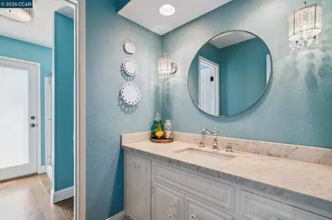 Bath - 1933 Joseph Dr, Moraga, CA 94556 photo 1 of 4