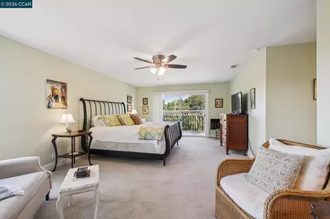 Bedroom - 1933 Joseph Dr, Moraga, CA 94556 photo 2 of 4