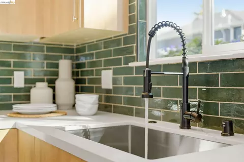 Kitchen - 1712 Schiller St, Alameda, CA 94501 photo 4 of 7