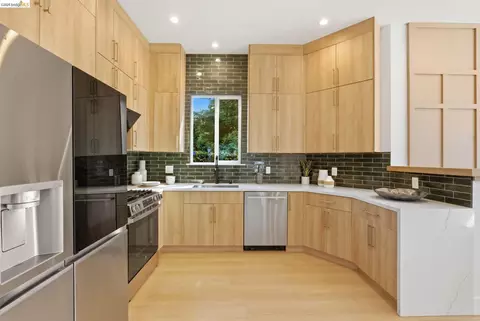 Kitchen - 1712 Schiller St, Alameda, CA 94501 photo 1 of 7
