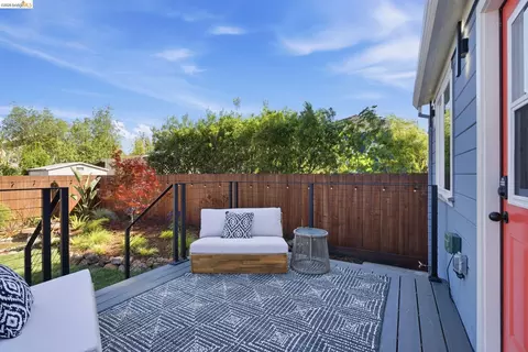 Exterior - 1712 Schiller St, Alameda, CA 94501 photo 4 of 20