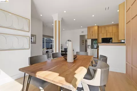 Dining - 1712 Schiller St, Alameda, CA 94501 photo 2 of 4