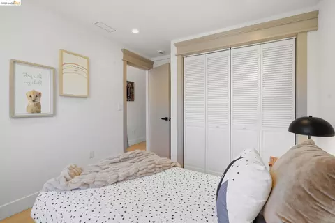 Bedroom - 1712 Schiller St, Alameda, CA 94501 photo 2 of 7