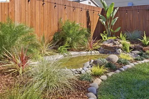 Exterior - 1712 Schiller St, Alameda, CA 94501 photo 12 of 20