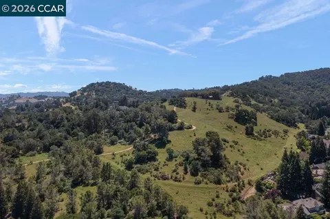 View/Area - 306 Maverick Ct, Lafayette, CA 94549 photo 5 of 5