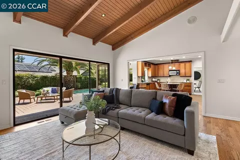 Living - 306 Maverick Ct, Lafayette, CA 94549 photo 2 of 9