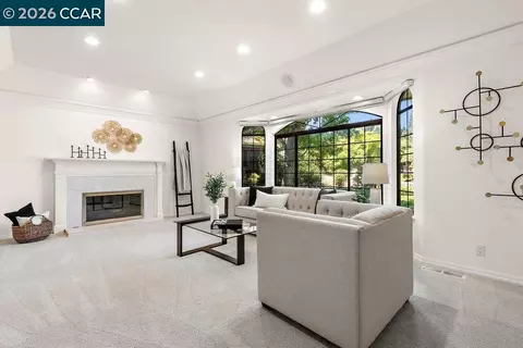 Living - 306 Maverick Ct, Lafayette, CA 94549 photo 5 of 9