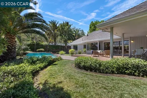 Exterior - 306 Maverick Ct, Lafayette, CA 94549 photo 6 of 7